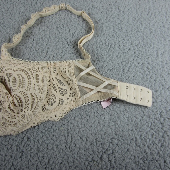 Victoria's Secret Bras  size 32DDD Dream Angles Push-up unlined lace underwire - Picture 6 of 16